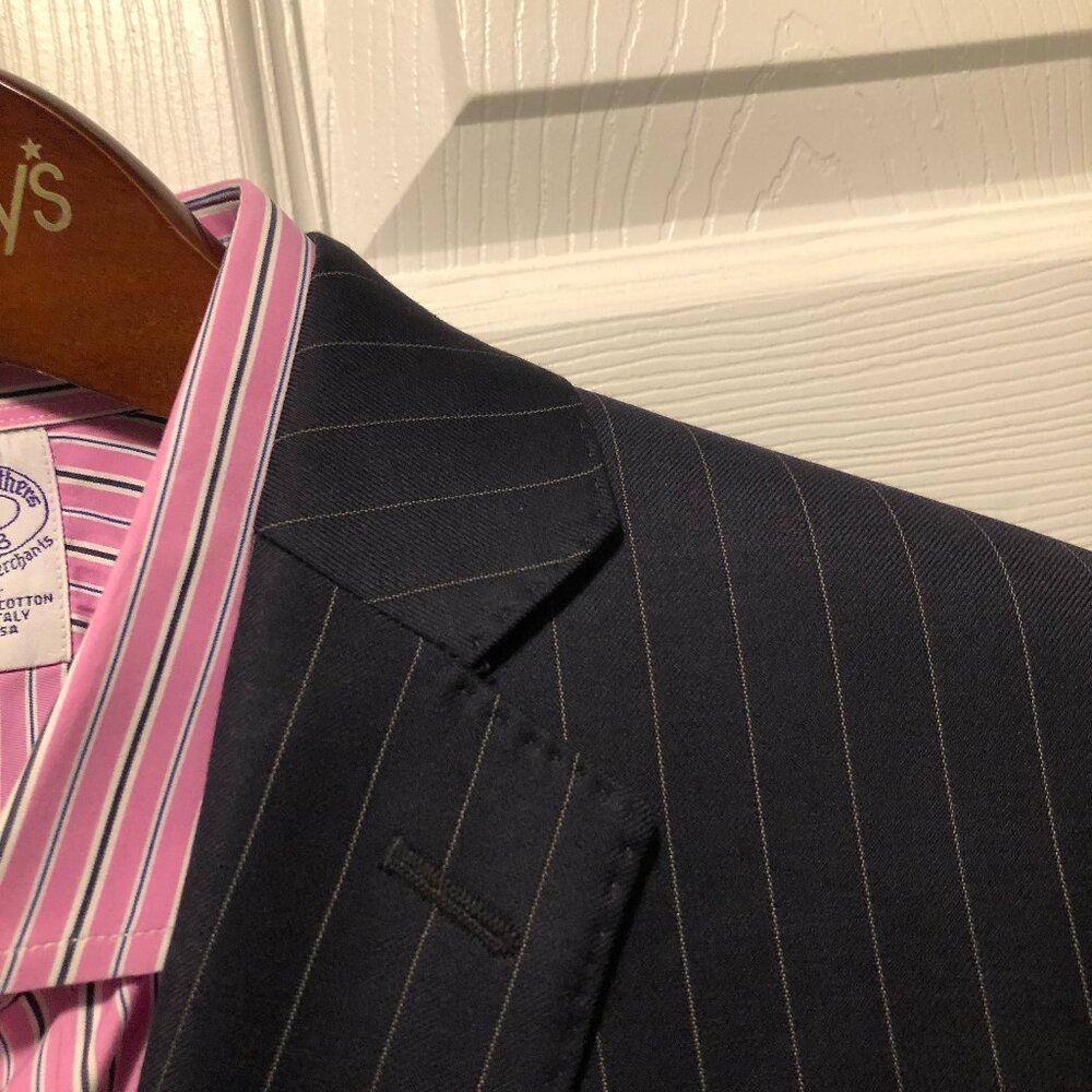 Saks fifth avenue men's navy 100%wool 2pc suit  size:46R  pants: 40/32